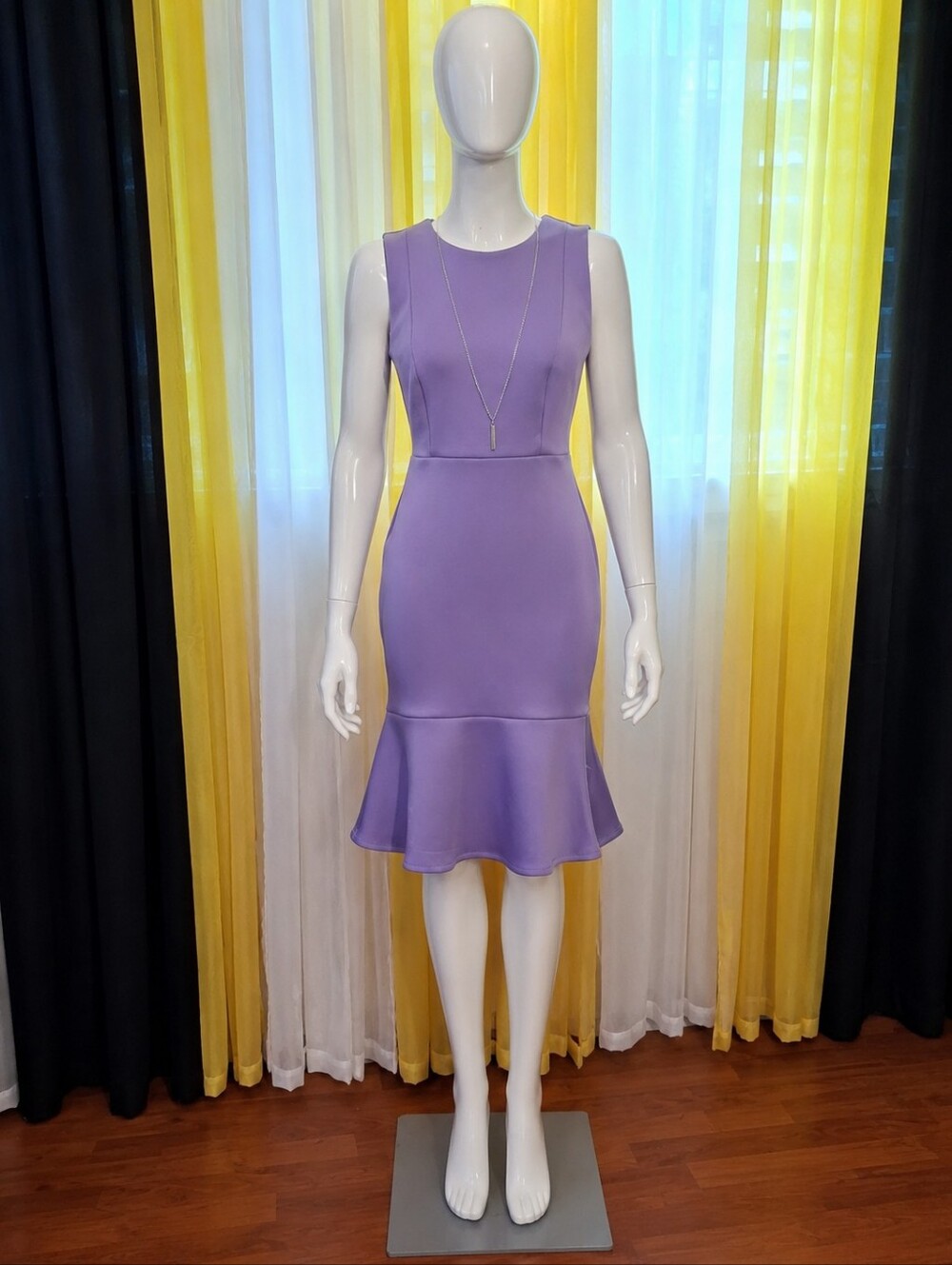 Sleeveless Purple Sheath Dress with Flounced Hem